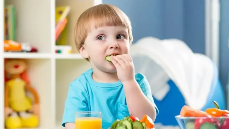 العناية بالطفل خطوات يومية قوية مع منتجات العناية الآمنة من Pazarnaa لدعم المناعة والنمو والطاقة 24 ساعة