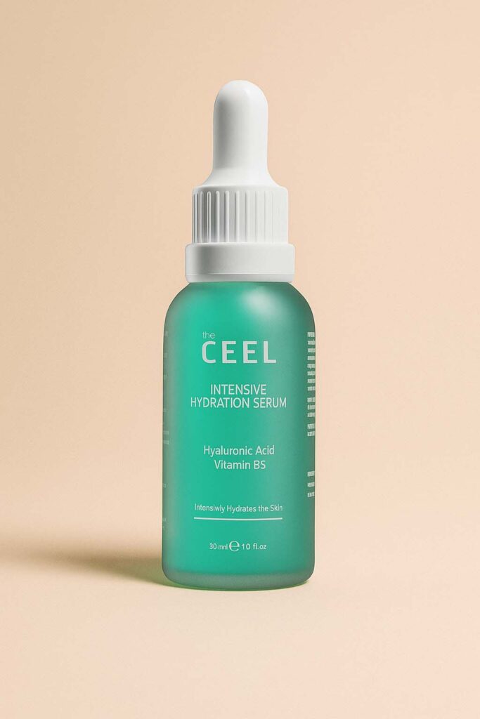 سر الترطيب العميق للبشرة: سيروم الهيالورونيك وفيتامين B5 من The Ceel لبشرة ممتلئة ونضرة