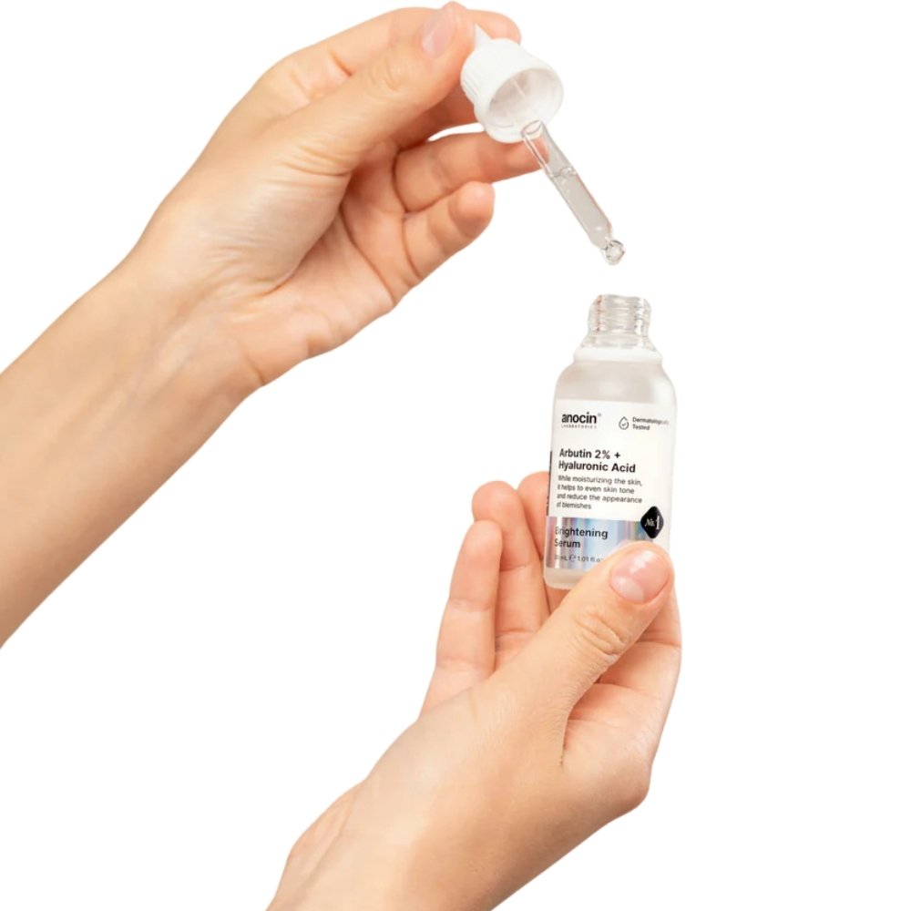 سيروم أربوتين وهيالورونيك لتفتيح البشرة